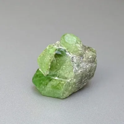 Peridot /Olivine natural crystal 52g Pakistan