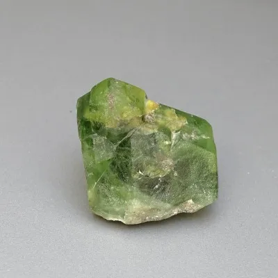 Peridot/Olivin Naturkristall 90,2g Pakistan