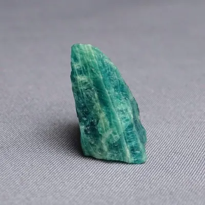 Sodalite - hauyne (green) natural 10.1g, Afghanistan