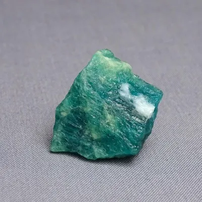 Sodalit - hauyne (zelený) přírodní 10,1g, Afghánistán
