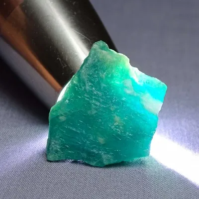 Sodalite - hauyne (green) natural 10.1g, Afghanistan