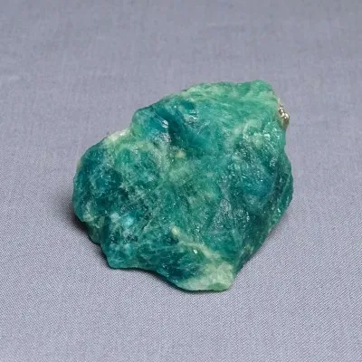 Sodalite - hauyne (green) natural 50.8g, Afghanistan