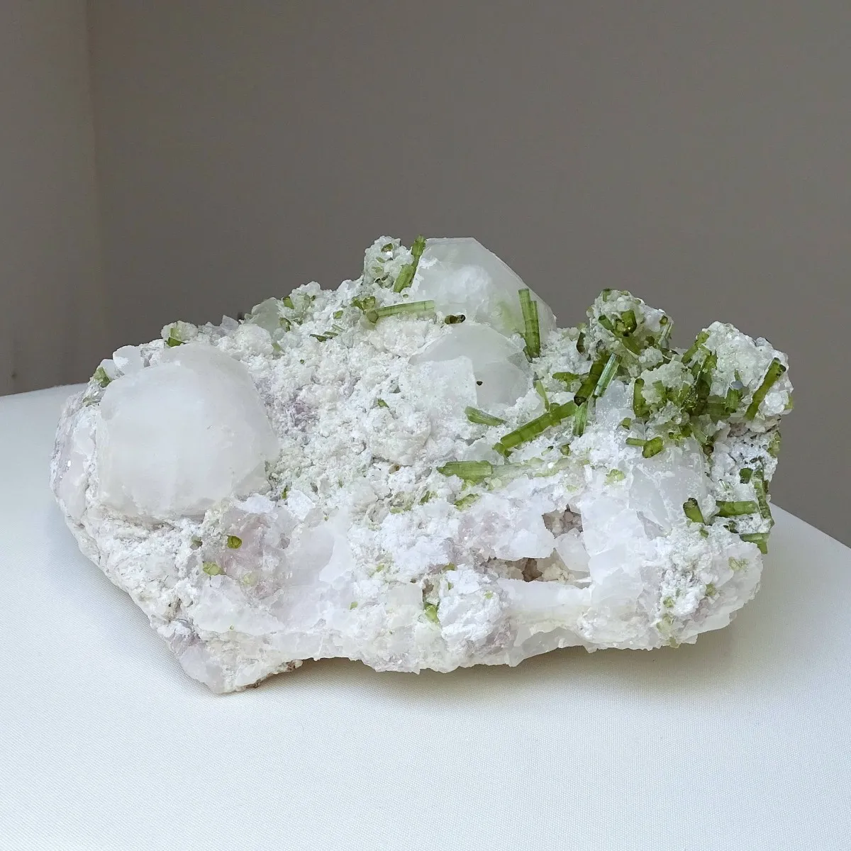 Pollucite rare collector's mineral crystals combined with tourmaline 2228g, Afghanistan