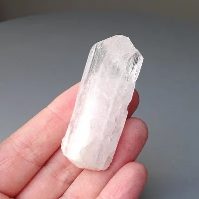 Danburit Naturkristall 30,2g, Mexiko