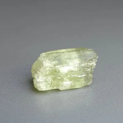 Hiddenite natural crystal 9.3g, Afghanistan