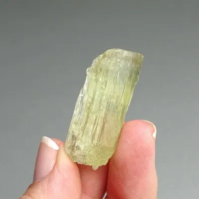 Hiddenite natural crystal 12.1g, Afghanistan