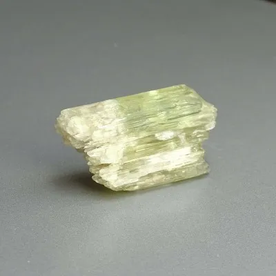 Hiddenite natural crystal 18.6g, Afghanistan