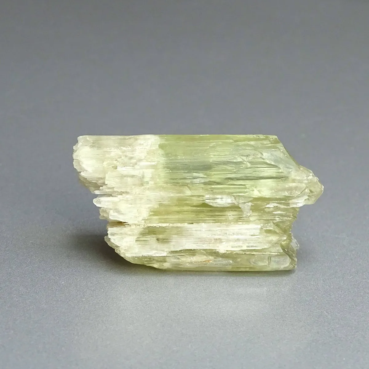 Hiddenite natural crystal 18.6g, Afghanistan