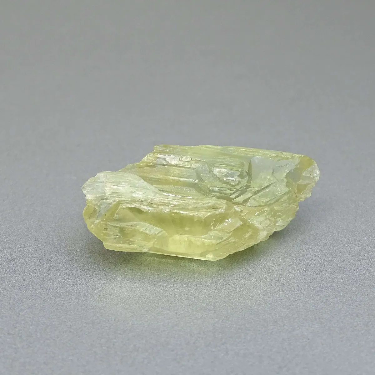 Natürlicher Hiddenit-Kristall 10,6g, Afghanistan