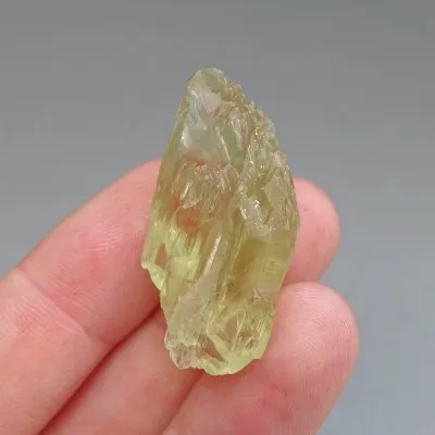Hiddenite natural crystal 10.6g, Afghanistan
