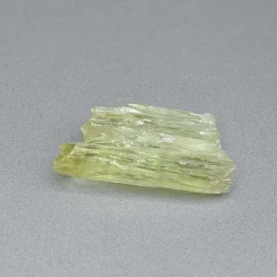 Hiddenite natural crystal 8.4g, Afghanistan