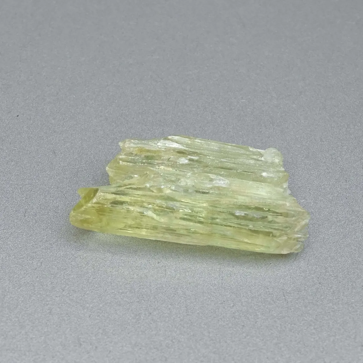 Natürlicher Hiddenit-Kristall 8,4g, Afghanistan