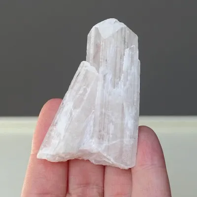 Danburite natural crystal 44.9g, Mexico