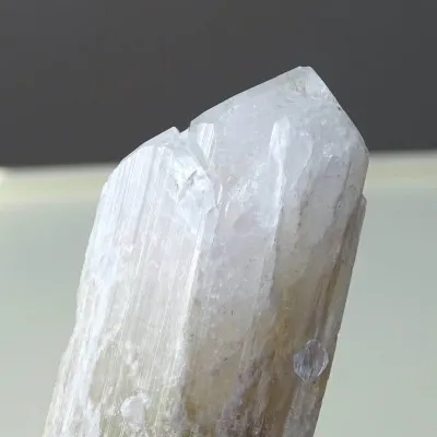 Danburite natural crystal 95.7g, Mexico