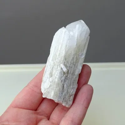 Danburit Naturkristall 95,7g, Mexiko
