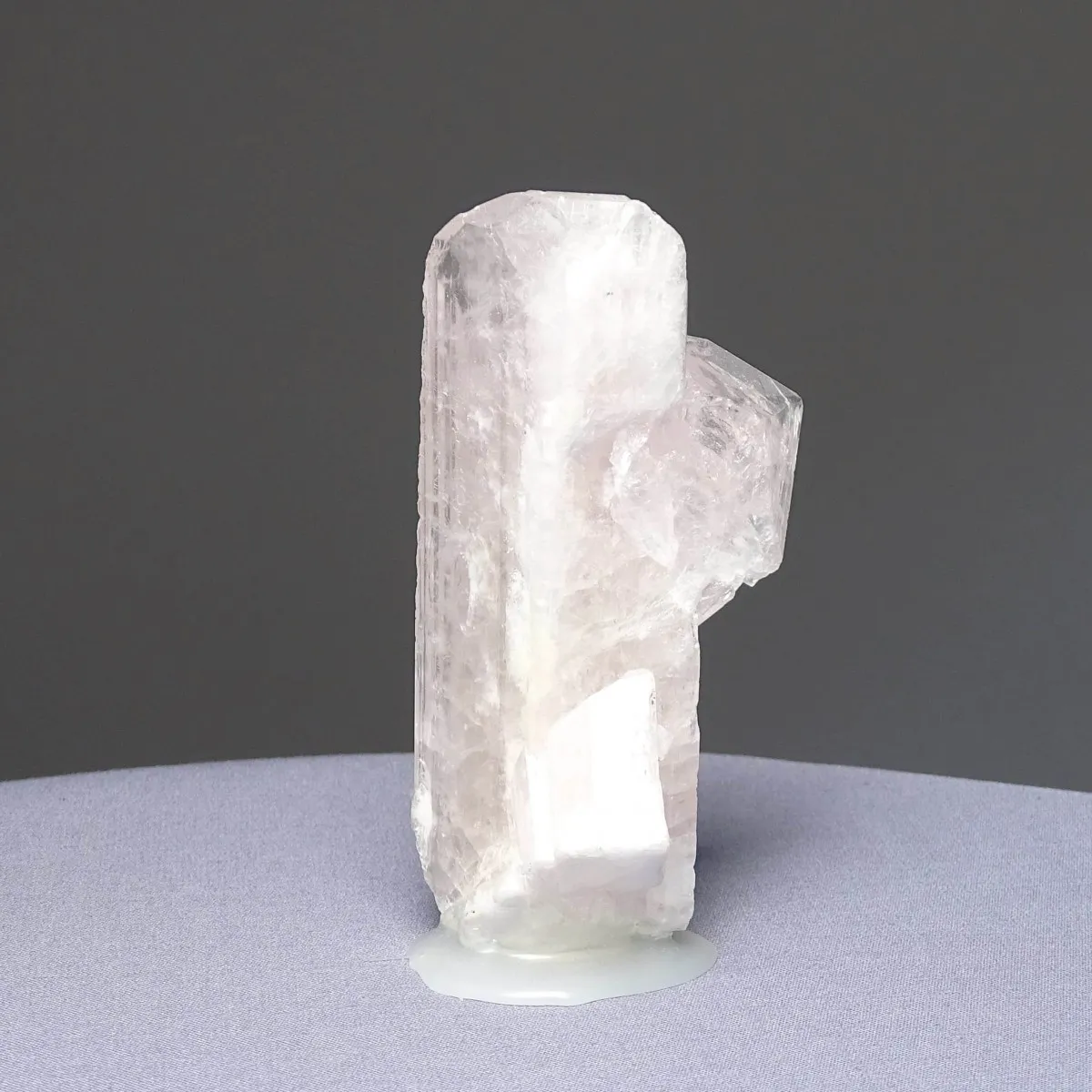 Danburite natural crystal 157.9g, Mexico