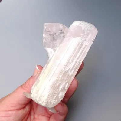 Danburite natural crystal 157.9g, Mexico