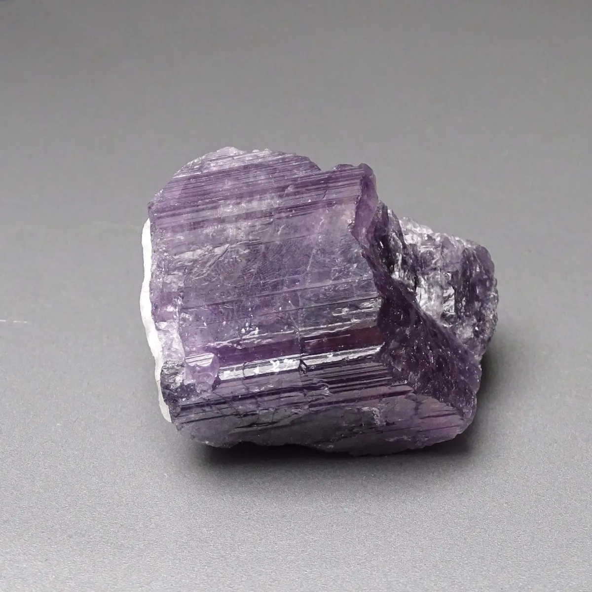 Scapolit lila Naturkristall 104,1g, Afghanistan