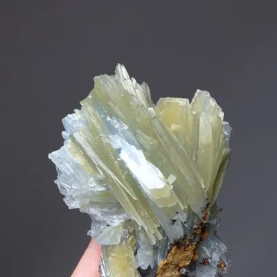 Baryt modrý přírodní minerál v hornině 344g, Maroko