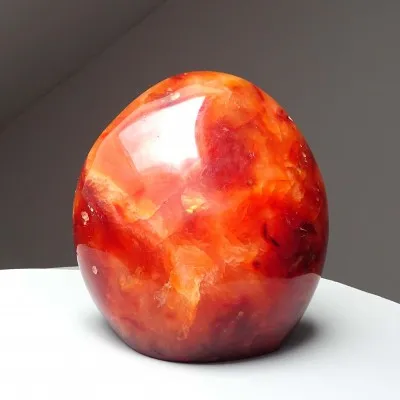 Polished carnelian 1214g, Madagascar