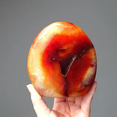 Karneol leštěný 1214g, Madagaskar