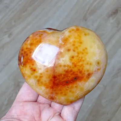 Polished carnelian - heart 401g, Madagascar