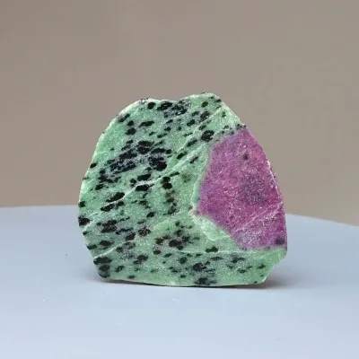 Ruby in zoisite polished plate 26g, Tanzania