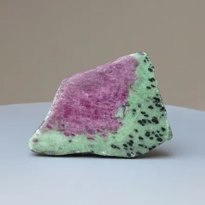 Ruby in zoisite polished plate 82g, Tanzania
