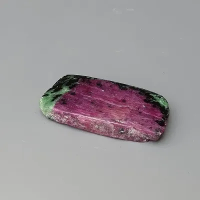 Ruby in zoisite polished plate 32g, Tanzania