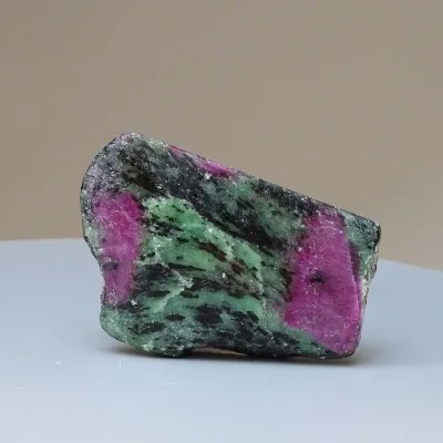 Ruby in zoisite polished plate 60g, Tanzania