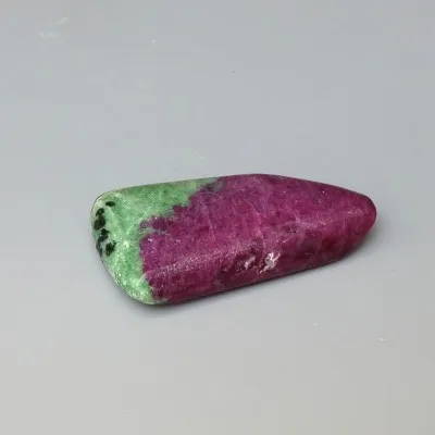 Ruby in zoisite polished plate 32g, Tanzania