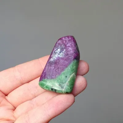 Ruby in zoisite polished plate 32g, Tanzania