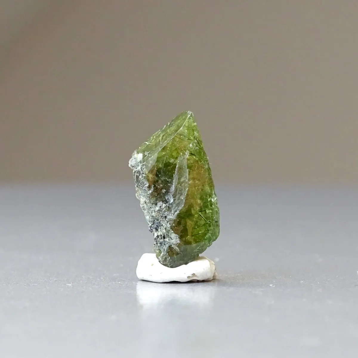 Titanite sphene crystal 1.2g, Afghanistan