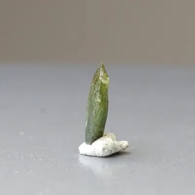 Titanit sphene krystal 0,7g, Afganistán