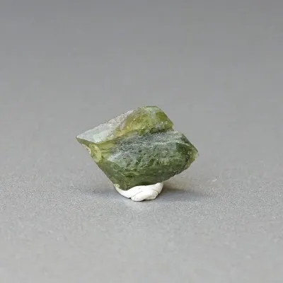 Titanit sphene krystal 0,7g, Afganistán