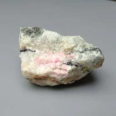 Tugtupit rare mineral 104g, fluorescence under UV, Greenland