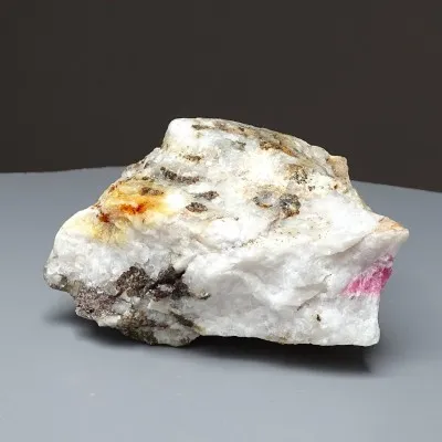 Tugtupit, seltenes Mineral 273g, Fluoreszenz unter UV, Grönland