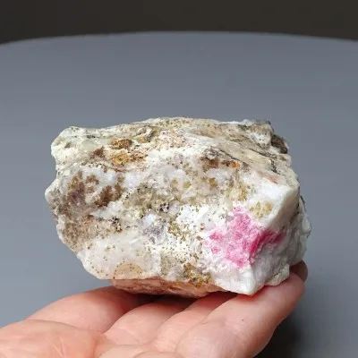 Tugtupit rare mineral 273g, fluorescence under UV, Greenland