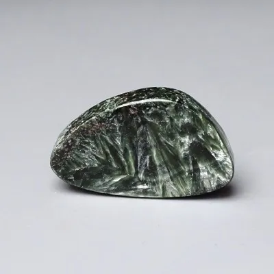 Serafinit leštěný plát 30,6g, Rusko | Sběratelský minerál
