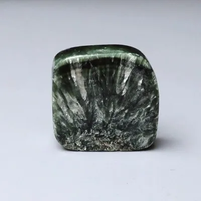 Seraphinit polierte Platte 27,3g, Russland | Sammlermineral