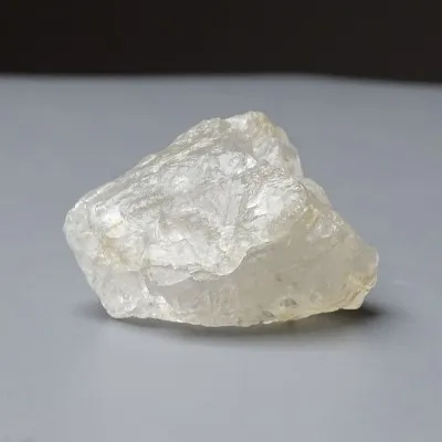Petalit přírodní minerál 25,2g, Brazílie | Sběratelský kámen