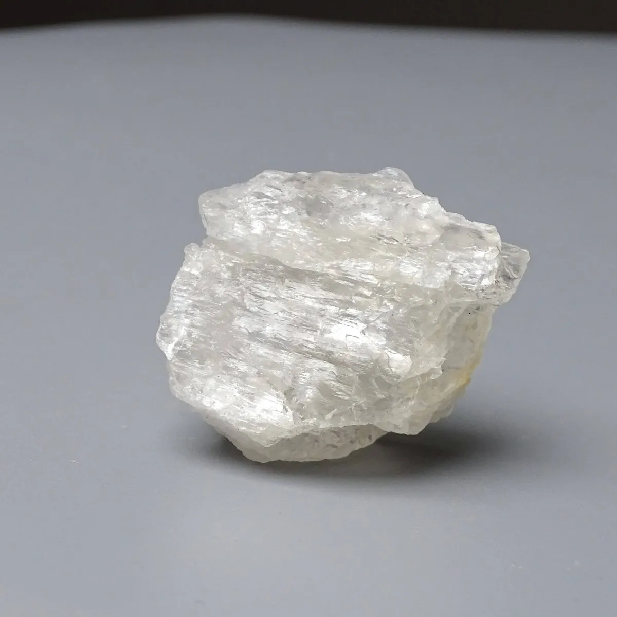Petalite natural mineral 16.5g, Brazil | Collector's stone