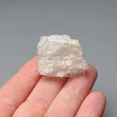 Petalite natural mineral 16.5g, Brazil | Collector's stone