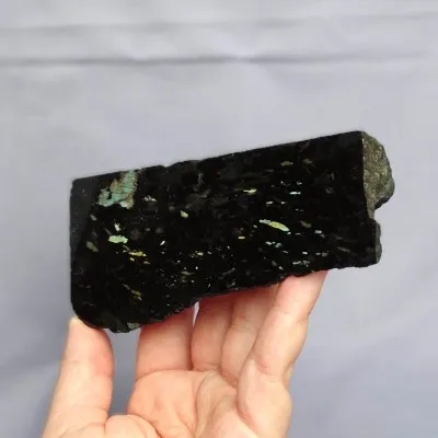 Nuummit přírodní minerál 215g, Grónsko | Minerals-stones