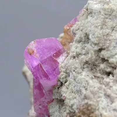 Kobaltokalcit s horninou 902g, Kongo