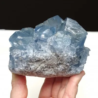 Celestýn drúza 660g, Madagaskar | Minerals-Stones®