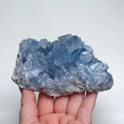 Celestýn drúza 628g, Madagaskar | Minerals-Stones®