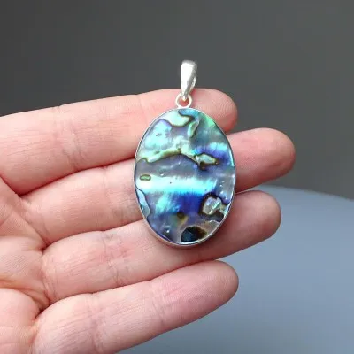 Abalone/Paua shell pendant 14.6g, New Zealand