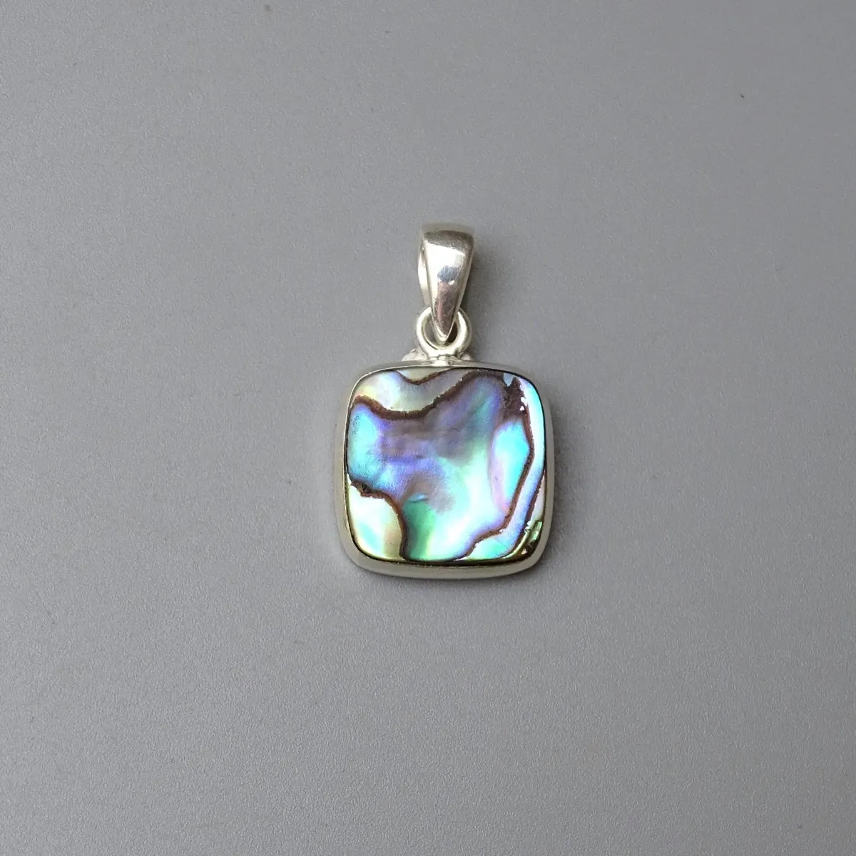 Anhänger aus Abalone/Paua-Muschel 3,8g, Neuseeland