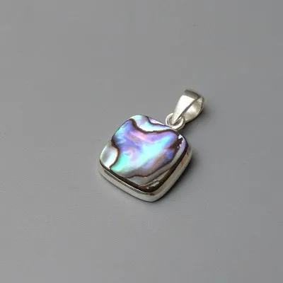 Abalone/Paua mušle přívěsek 3,8g, Nový Zéland